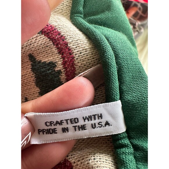 Vintage Riverdale O Christmas Tree Music Tapestry Decorative Accent Pillow - Picture 5 of 5